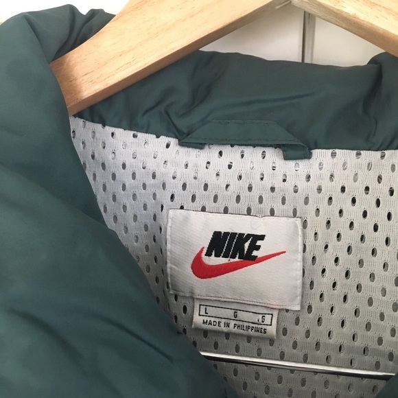 ❌SOLD❌Vintage vtg green Nike Windbreaker - Picture 2 of 4